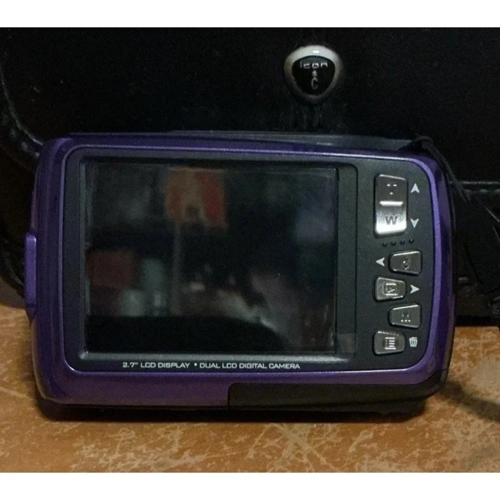 Polaroid iS085 Dual LCD Digital Camera 16.0 Megapixel Purple With Bag Tested